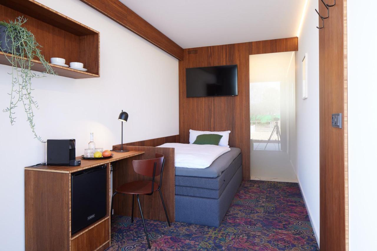 Tin Inn - Erkelenz - Das Hotel Aus Hochwertig Ausgebauten Ueberseecontainern Exteriör bild